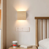 Luce a parete in legno semplice moderna cubo semplice